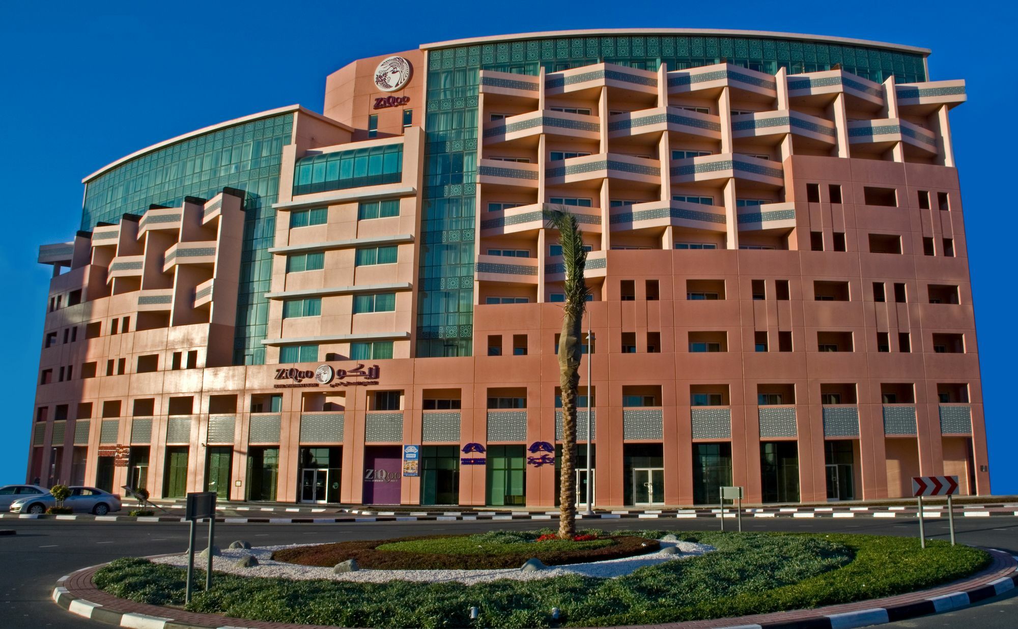 Ziqoo Hotel Apartments Dubai Exterior photo